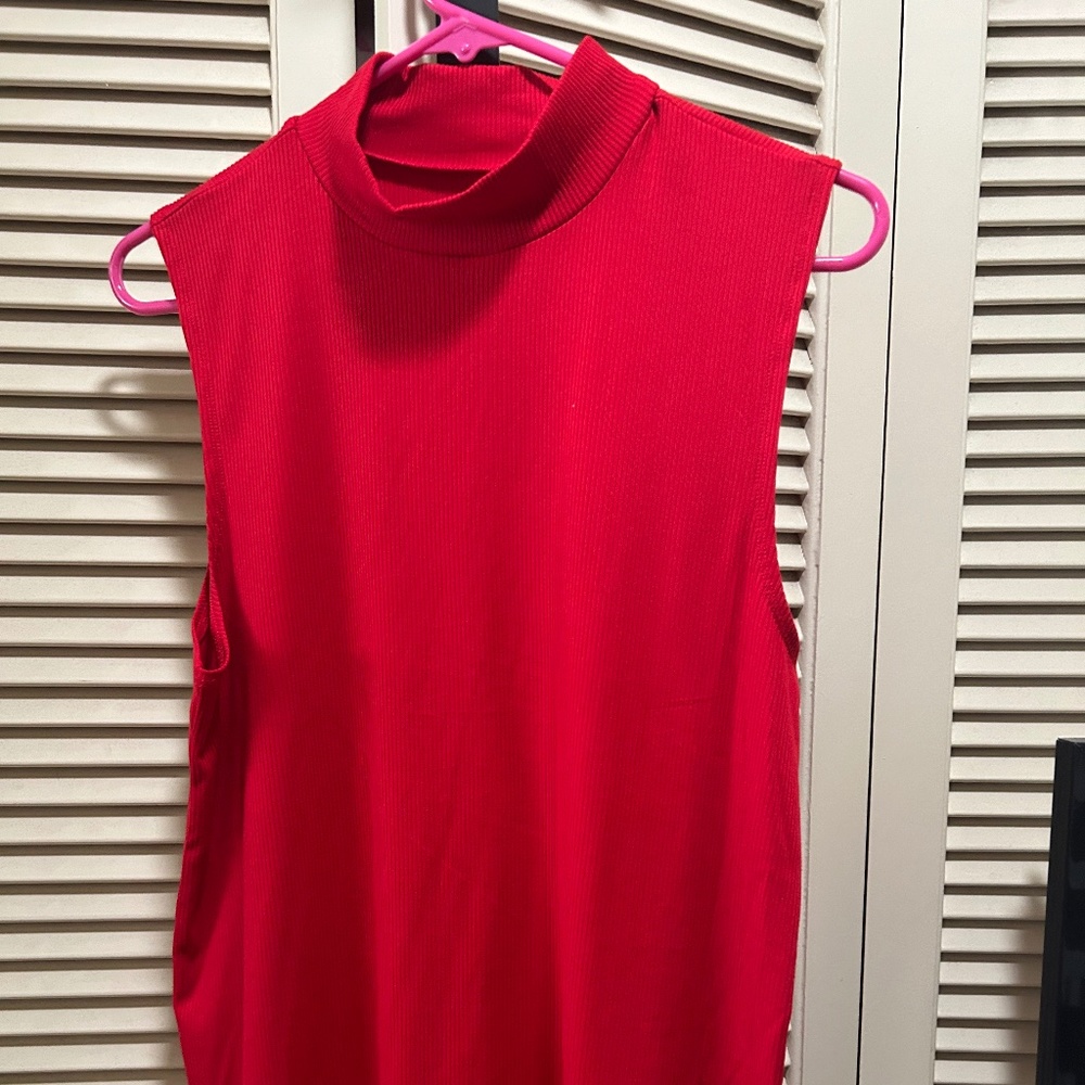 High collar top - Picture 1 of 3